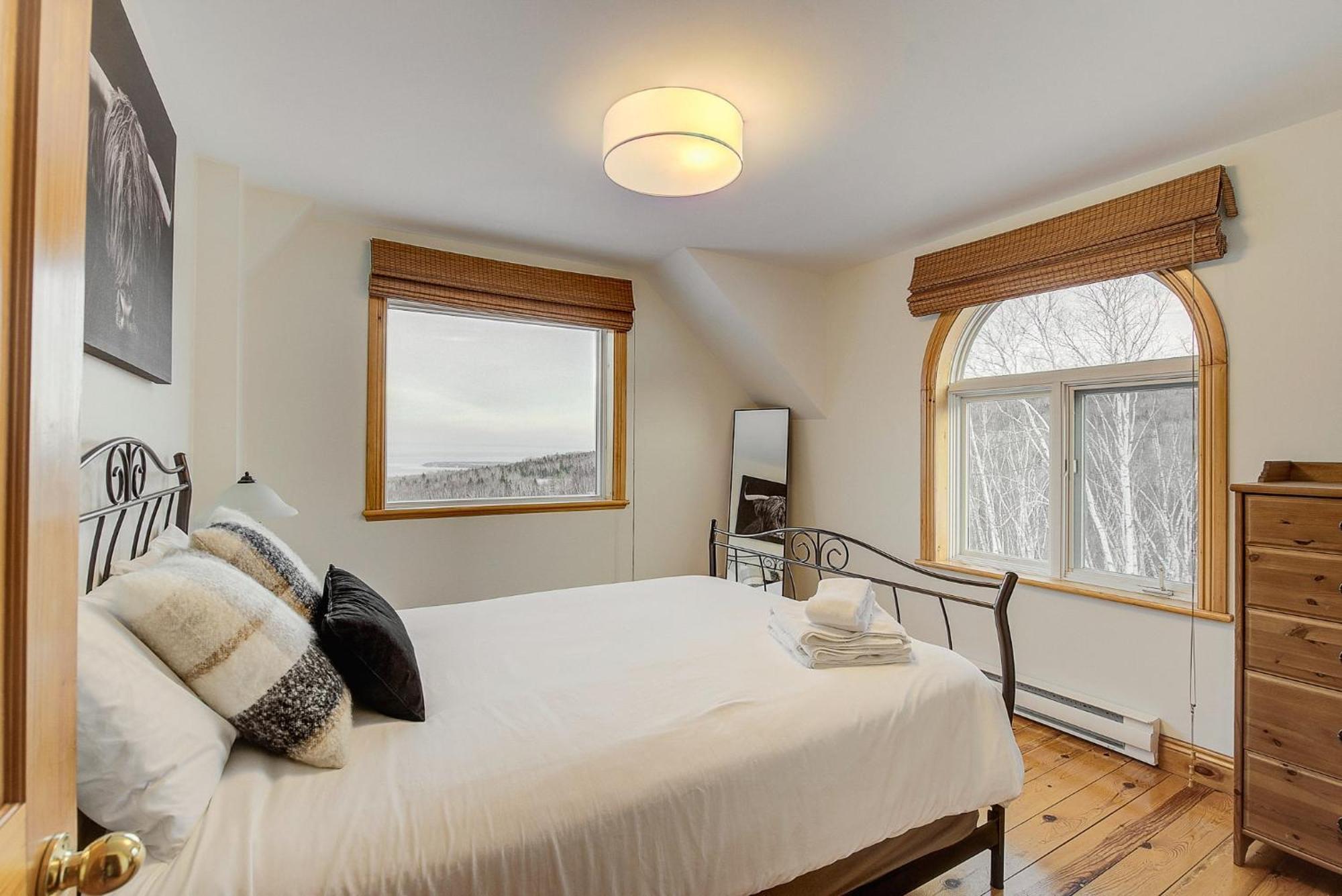 Gorgeous View 10 Min To Massif Hot Tub And Garage Villa Baie-Saint-Paul Bagian luar foto