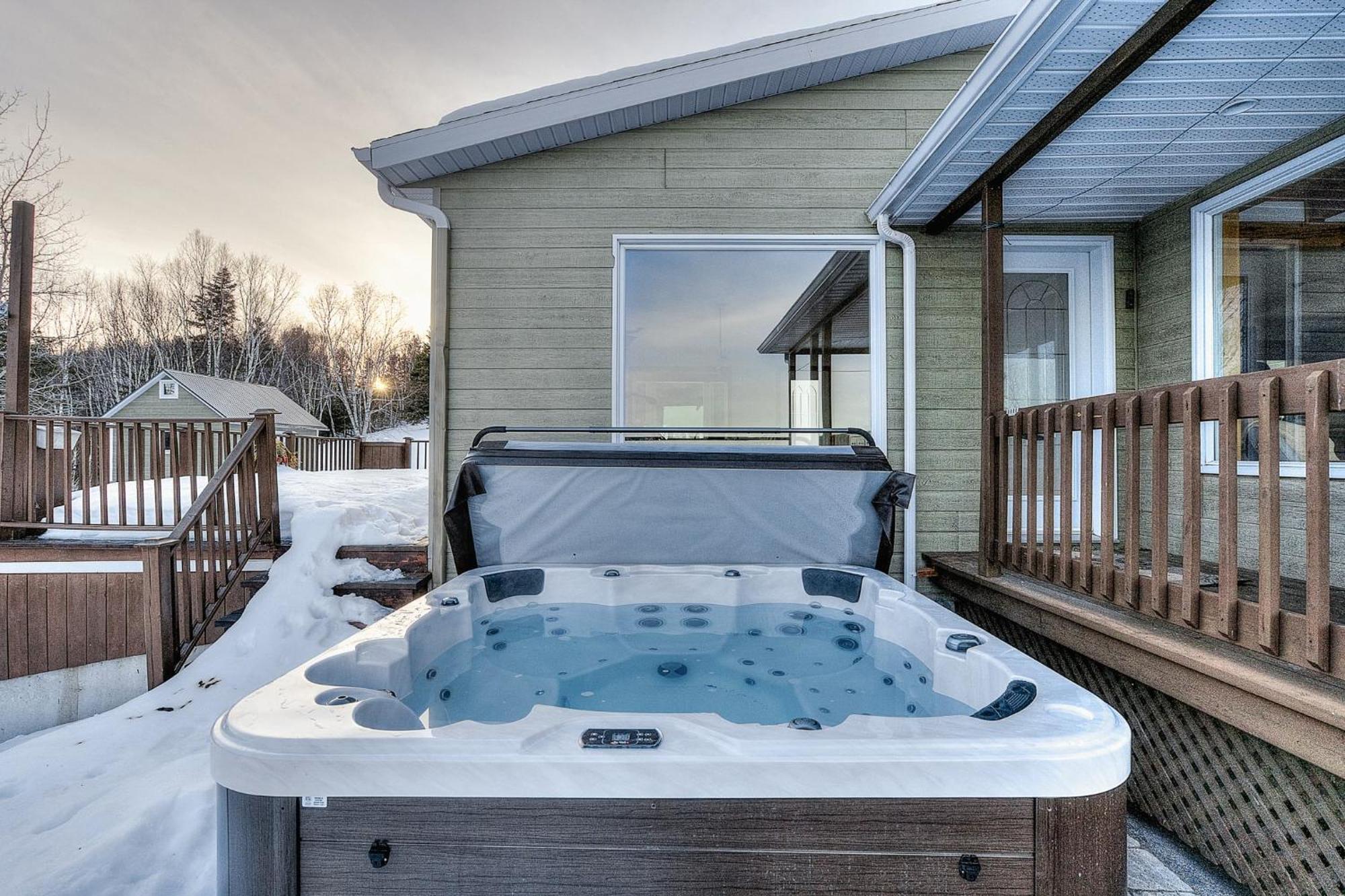 Gorgeous View 10 Min To Massif Hot Tub And Garage Villa Baie-Saint-Paul Bagian luar foto
